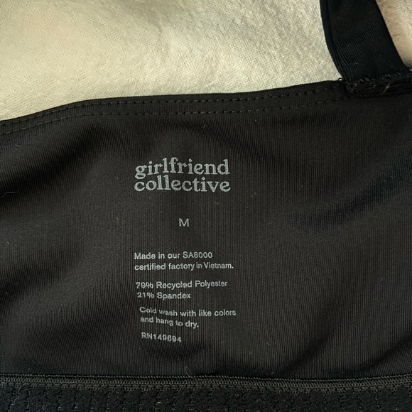 GIRLFRIEND COLLECTIVE UMA ONE SHOULDER SPORTS BRA IN BLACK MEDIUM - Picture 3 of 4